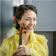 Violinista professionista (diploma con lode e due master esteri) impartisco lezioni di violino, da principiante ad avanzato